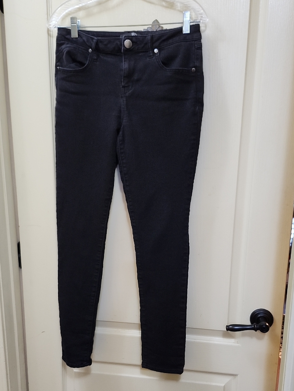 1822 DENIM BLACK HIGH-RISE SKINNY JEANS